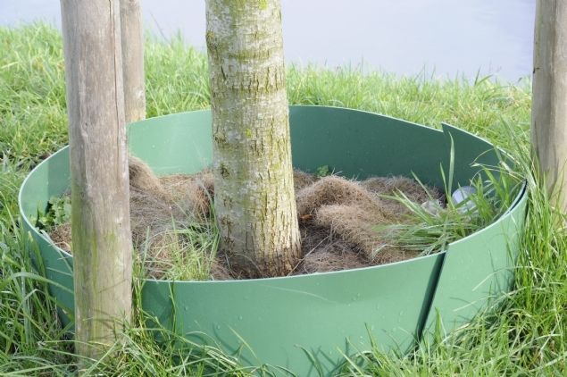 Kokosmat bij aanplant (een jaar na aanleg) Kokosmat bij aanplant (een jaar na aanleg)