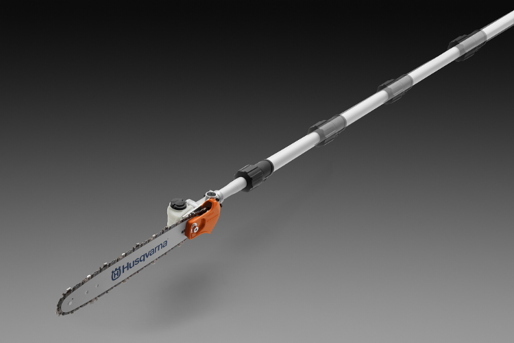 De Husqvarna 525PT5S. De kettingaandrijving is veel lichter De Husqvarna 525PT5S. De kettingaandrijving is veel lichter