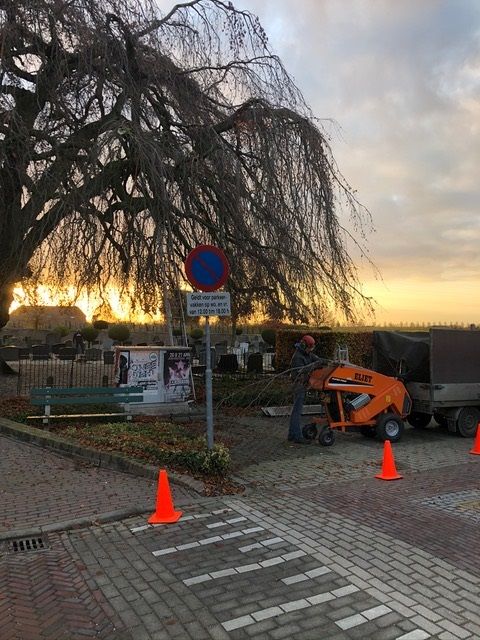 Hindry aan het werk met de Eliet Super Prof Max