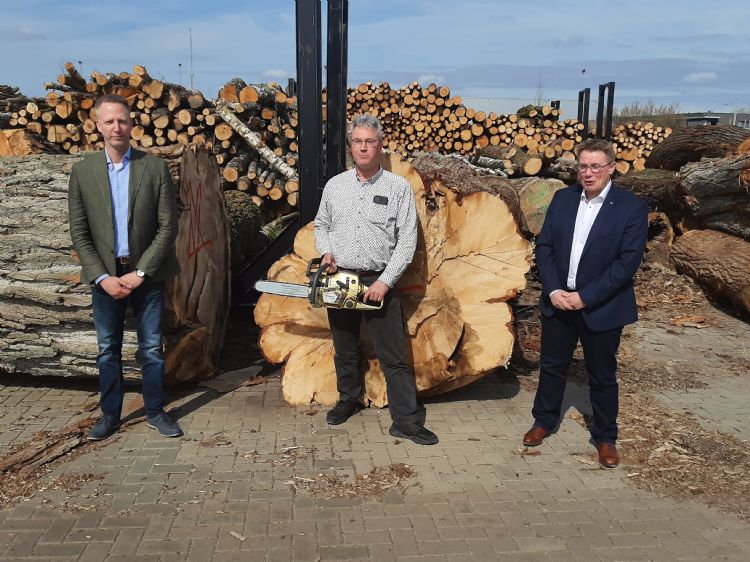 Rob Basten Lecoba, Kees Weijtmans Boomrooierij Weijtmans en Anton de Jong Husqvarna Benelux (vlnr)