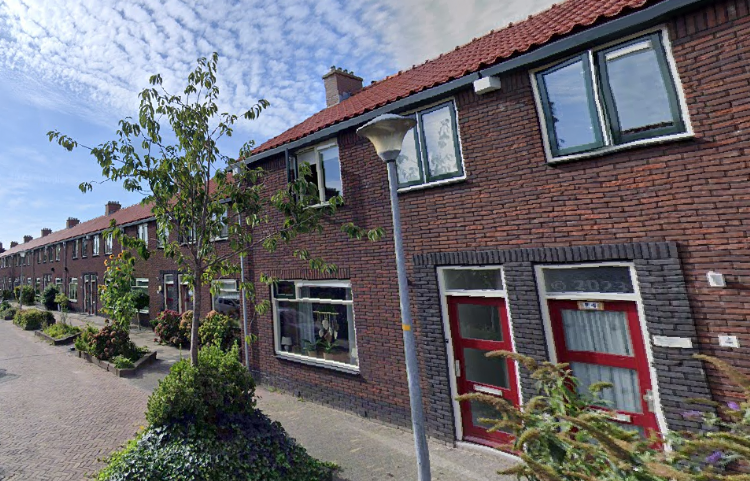 De Jacob Beenstraat in Den Helder, hier nog met de voormalige boompjes. Foto: screenshot Google Maps