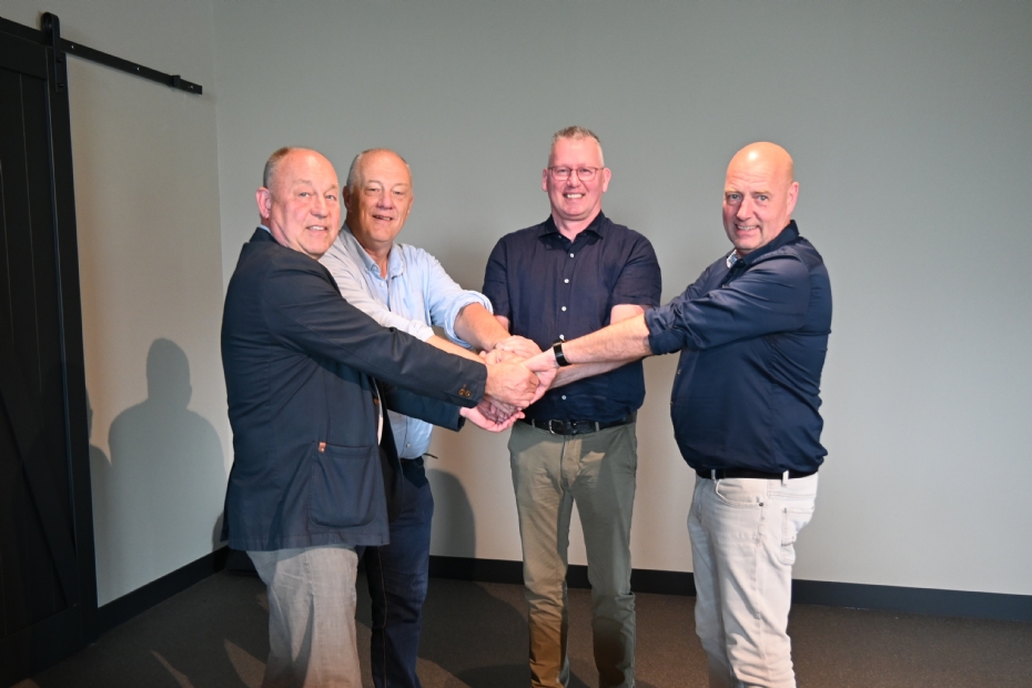 Vertegenwoordigers van de vier ondertekenaars, vlnr.: Johan Vink (BoHeza), Harrie Hekhuis (Staatsbosbeheer), Henk Huijsman (LTO Cultuurgroep) en Marc Lodders (Treeport Zundert)